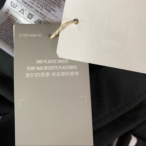 Adidas NWT women’s small multi sport shorts - Picture 9 of 9